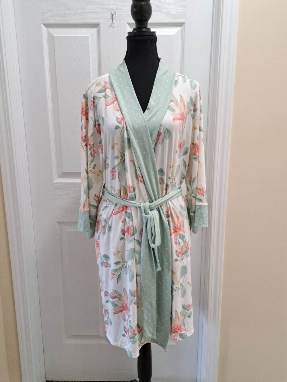 Flora Nikrooz Floral Robe Womens Size Small Polka Dot Trim Tie Belt Feminine